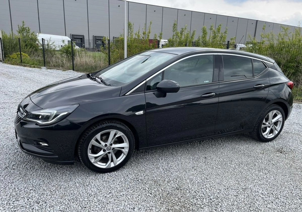 Opel Astra cena 44999 przebieg: 123000, rok produkcji 2016 z Polanów małe 781